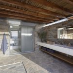 Outdoor shower at Villa Hermes in Antiparos